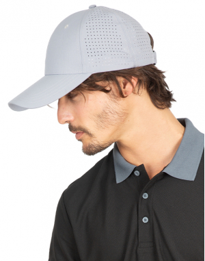 Casquette à P perforé - 6 P