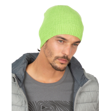 BONNET AVEC BORDURE COTELÉE