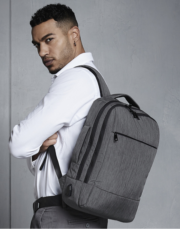 Q-Tech Charge Convertible Backpack