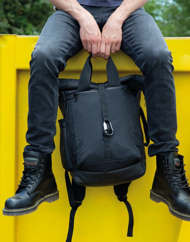 SAC À DOS + SAC BANANE